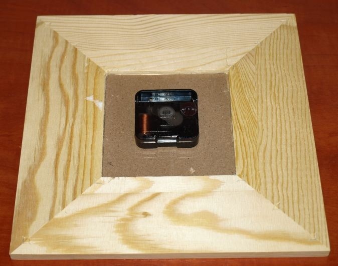 ​Часы из ракушек