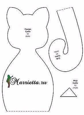 Котики-подушки или просто хранители пульта