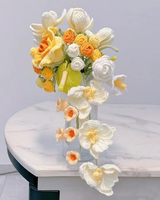 Роскошные вязаные букеты