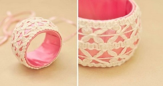 Широкий деревянный браслет