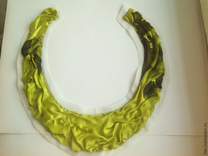 Шикарное колье "Утренняя роза"