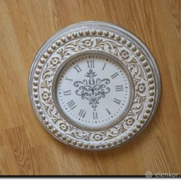 Интерьерный часы из потолочной розетки