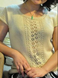 Стильная блуза с благородным узором