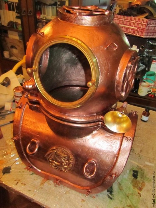 Шлем водолаза из папье-маше