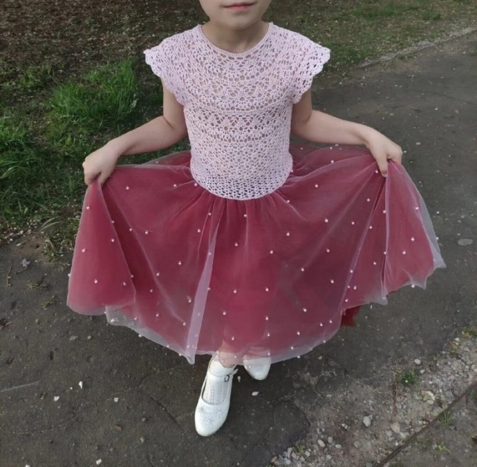 Топ крючком "Весеннее пробуждение" Топ крючком "Весеннее пробуждение"