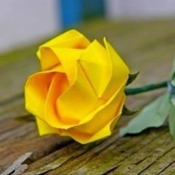 Необычная техника создания бумажных цветов