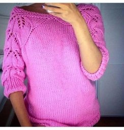 Пуловер с ажурными рукавами с листьями