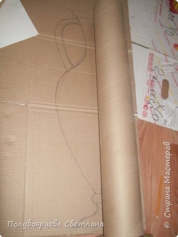 ​Ваза из картона в античном стиле