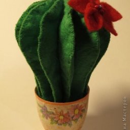 Кактус-игольница из фетра