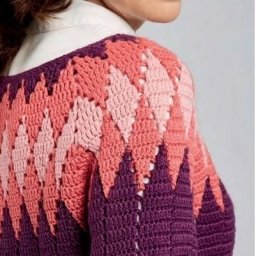 Оригинальный джемпер с ромбами крючком