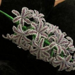 Гиацинт из бисера