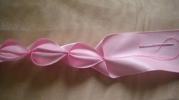 Как украсить платье буфами