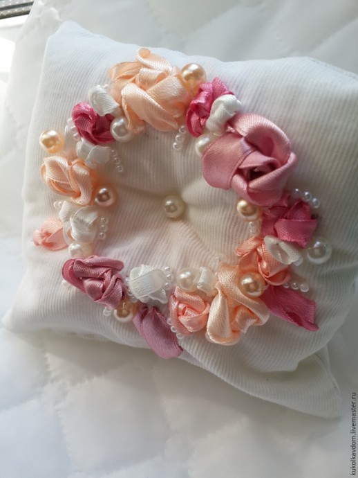 Свадебная подушечка для колец Свадебная подушечка для колец