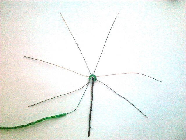 Герань из бисера Герань из бисера