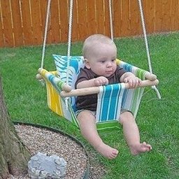 Качели для малыша