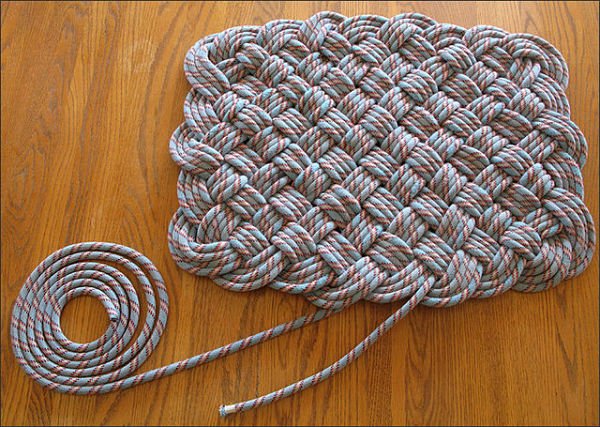 Коврик из верёвки: плетеная теплота