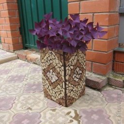 Декоративная подставка для цветов