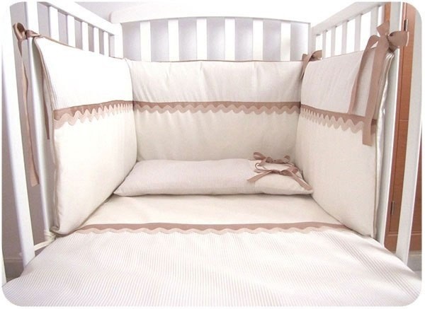 Подушечка в кровать ребенка своими руками