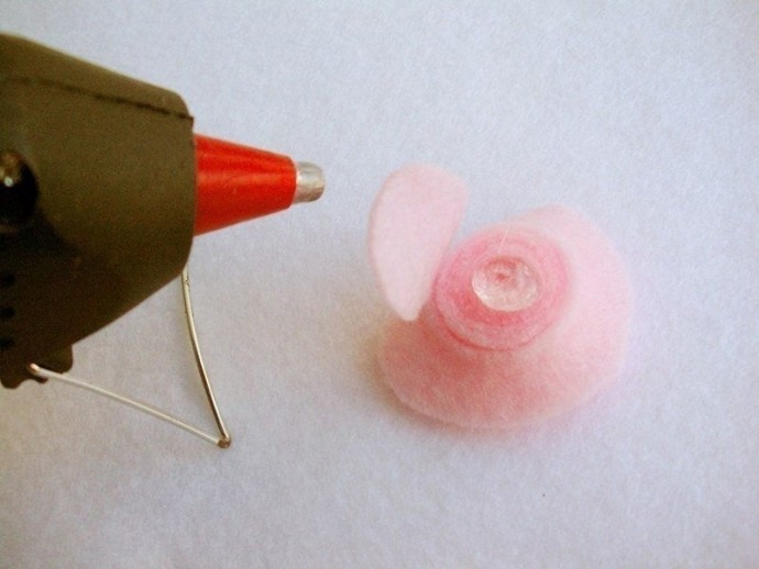 Тoпиapий из фетра