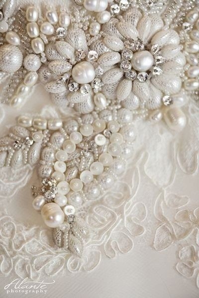 ​Прекрасная вышивка