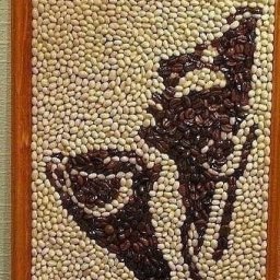 ​Панно из белой фасоли и кофейных зерен