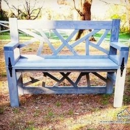 Красивая садовая скамья-трансформер