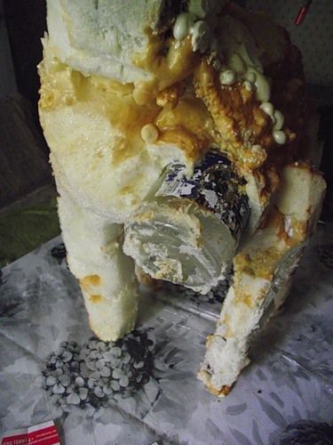 Ослик для украшения дачного газона