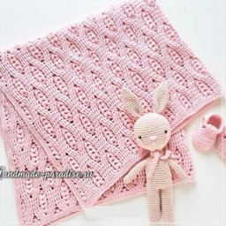 ​Очаровательный плед с очень красивым узором