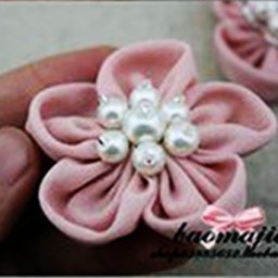 ​Создание заколки с цветами