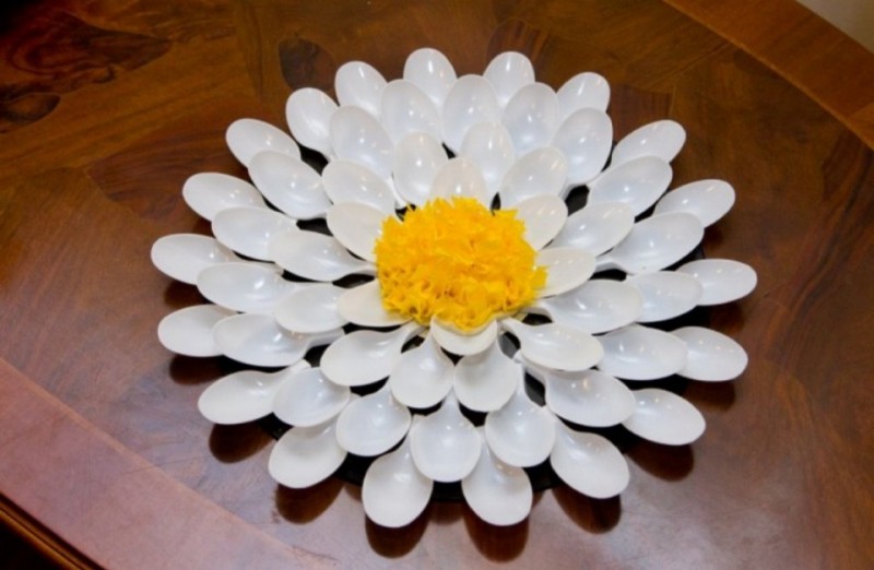 Букеты из одноразовых ложек