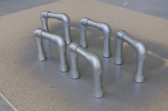 Деревянная подставка-карусель под книги