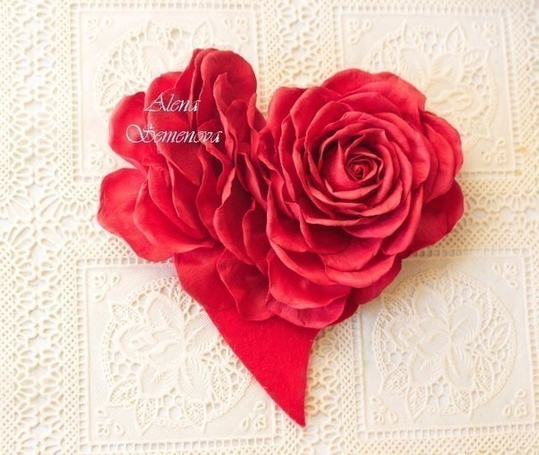 Объёмная открытка-сердце с розой