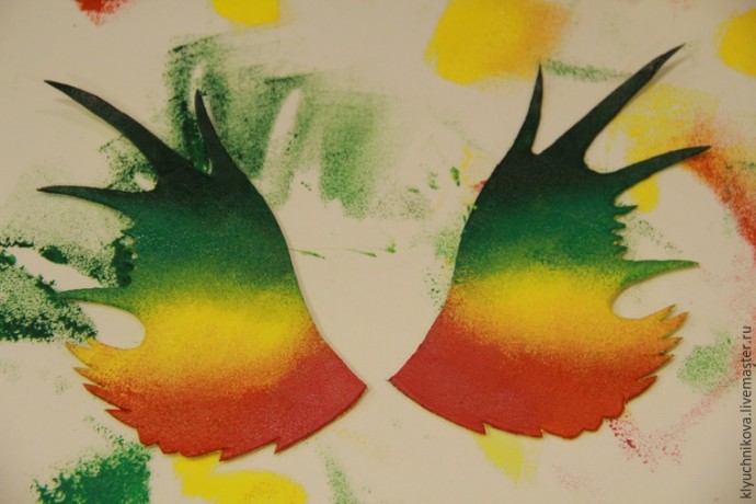 Лепим чудесного интерьерного дракончика из бархатного пластика