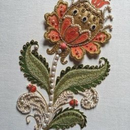 ​Идеи вышивки, дополненной искусственным жемчугом