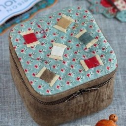 Шкатулочка для хранения рукодельного добра