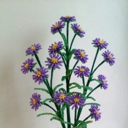 Нежные васильки из бисера