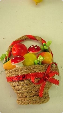 Плетем корзиночку-магнитик Плетем корзиночку-магнитик