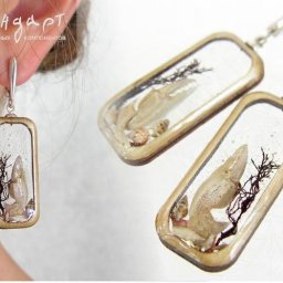 Создание серег-подвесок из смолы и ракушек