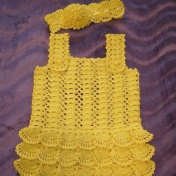 Вязаный ажурный комбинезон для малышки