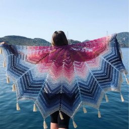 Градиентная красочная шаль крючком