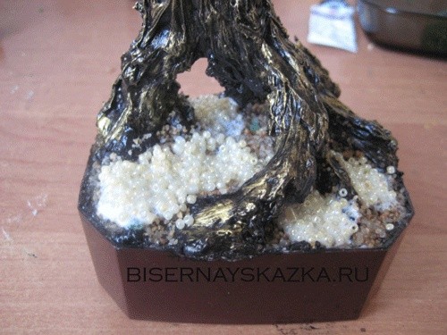 Бобовник из бисера