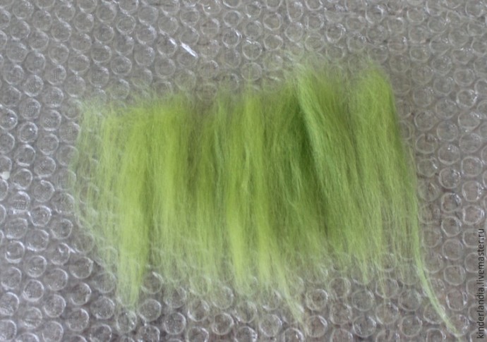 Подснежник из шерсти