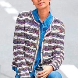 Пестрый жакет на пуговицах