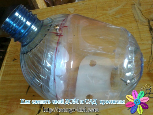 Воробей из пластиковых бутылок