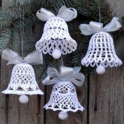 ​Вязаные колокольчики