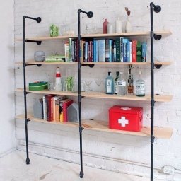 Нехитрый стеллаж из труб и фитингов