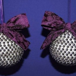 ​Ёлочные шары из жемчужных бусин: мастер-класс