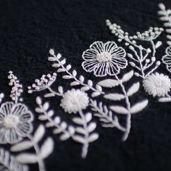 Чудесная цветочная вышивка