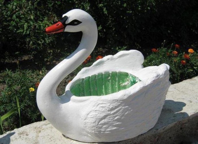 Делаем кашпо из гипса и пластиковой бутылки