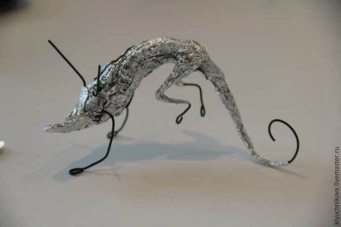 Лепим чудесного интерьерного дракончика из бархатного пластика